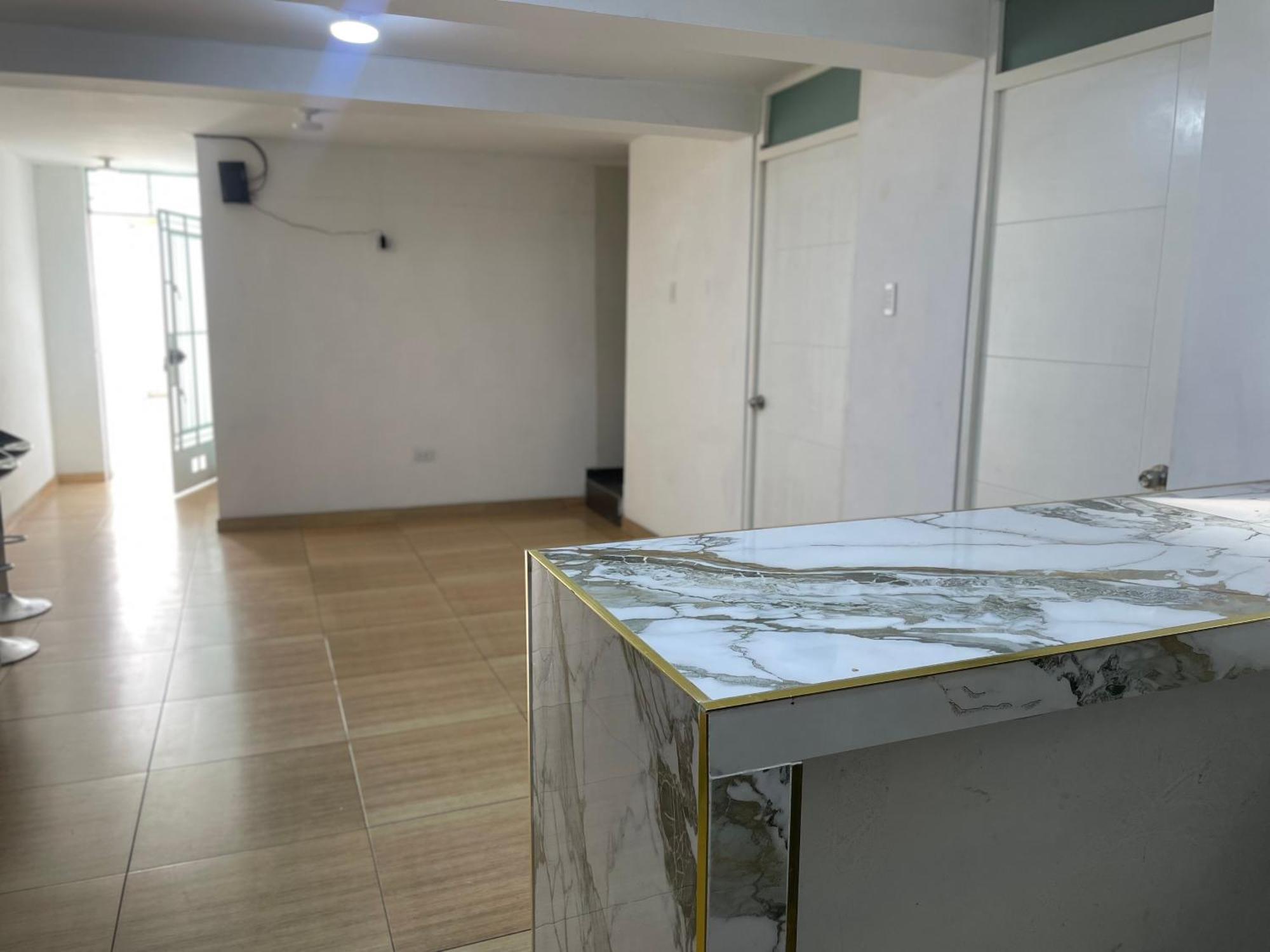 Acogedor Departamento En Olivos 3 * Lima